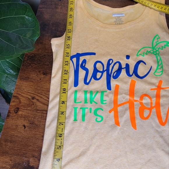 Tank Tops - Picture 4 of 5